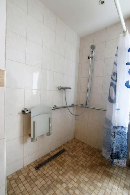 Fewo Clemens - Wohnkueche + 2 Schlafraeume + Bad + Terrasse Hamm  Ngoại thất bức ảnh